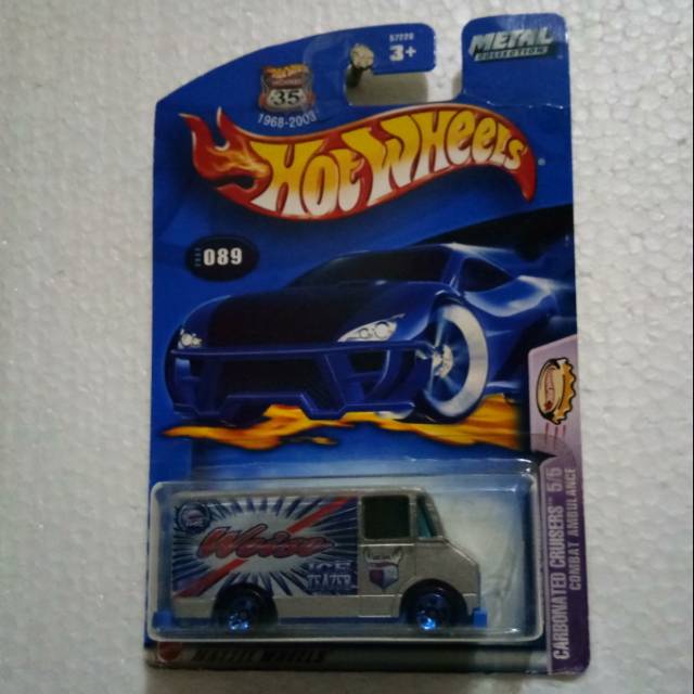 Hot wheels combat ambulance