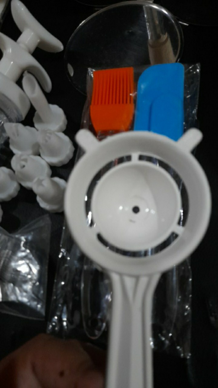 Sendok Pemisah Kuning Telur