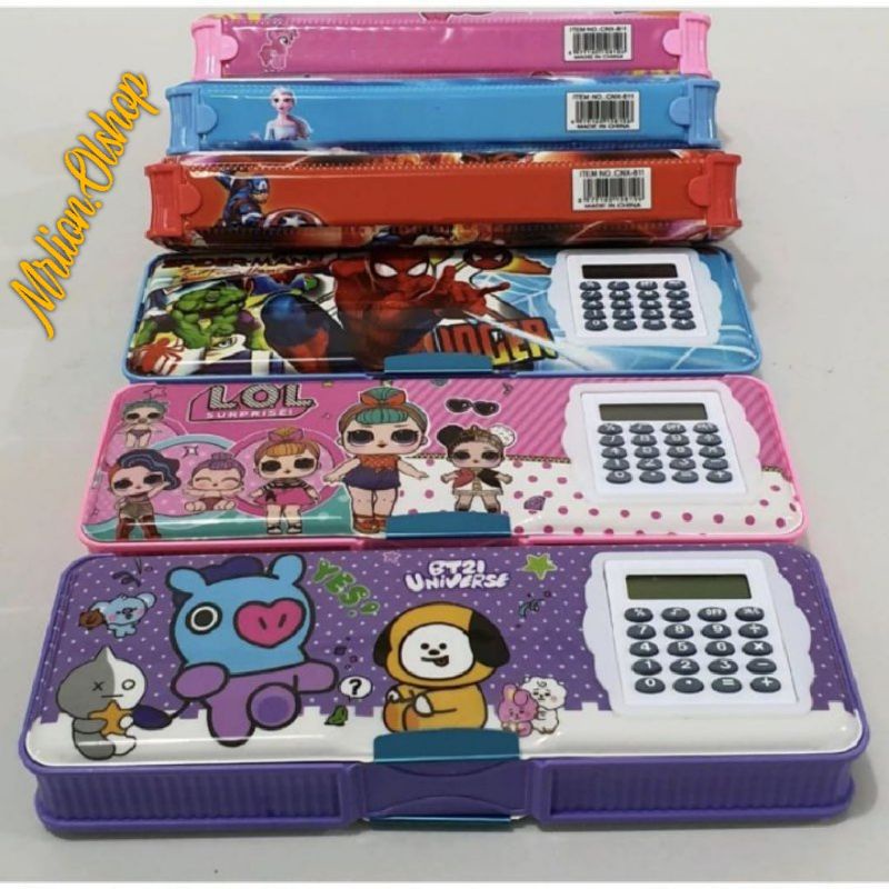 

tempat pensil karakter kalkulator