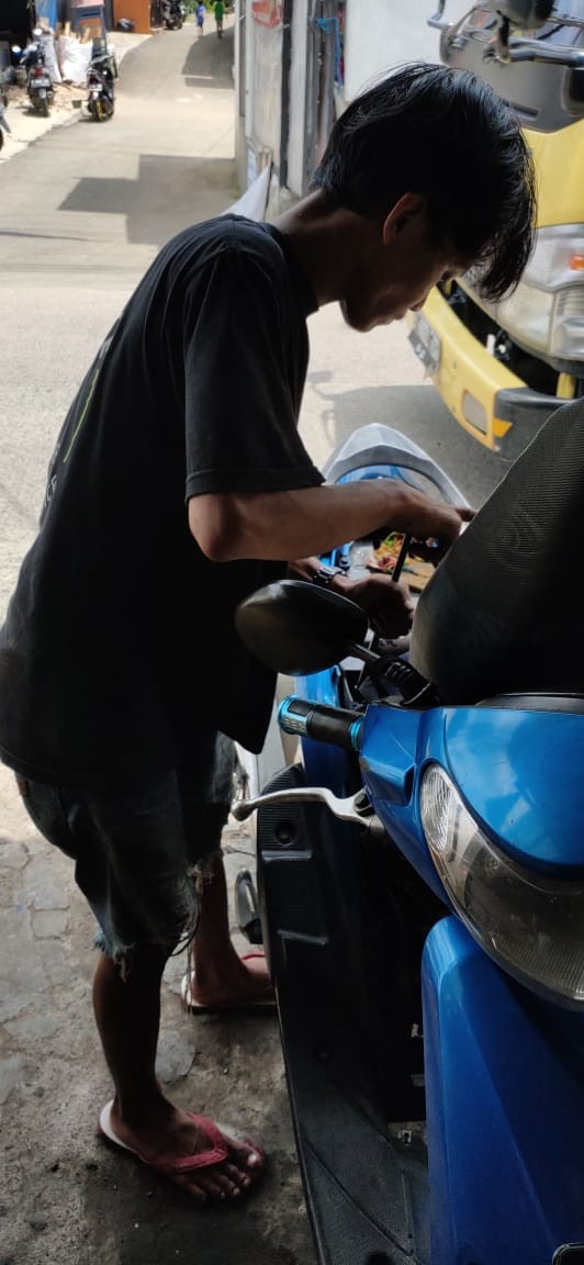Box Sepatu