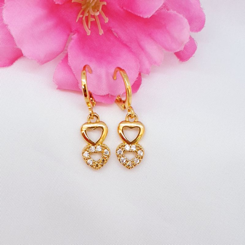 Anting kupu-kupu Love import permata