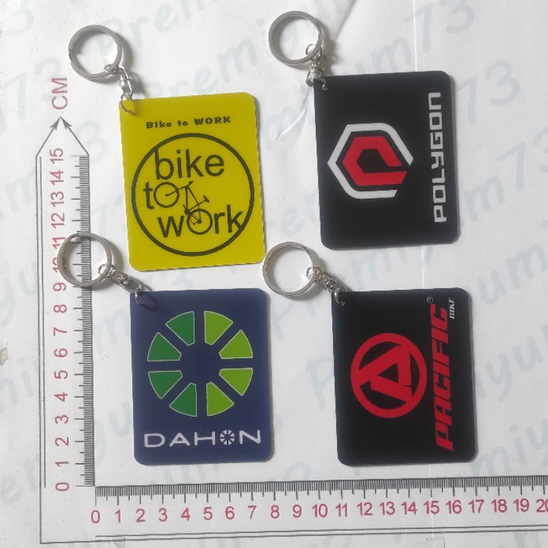 Promo gantungan kunci B2W Polygon Dahon Pacific murah