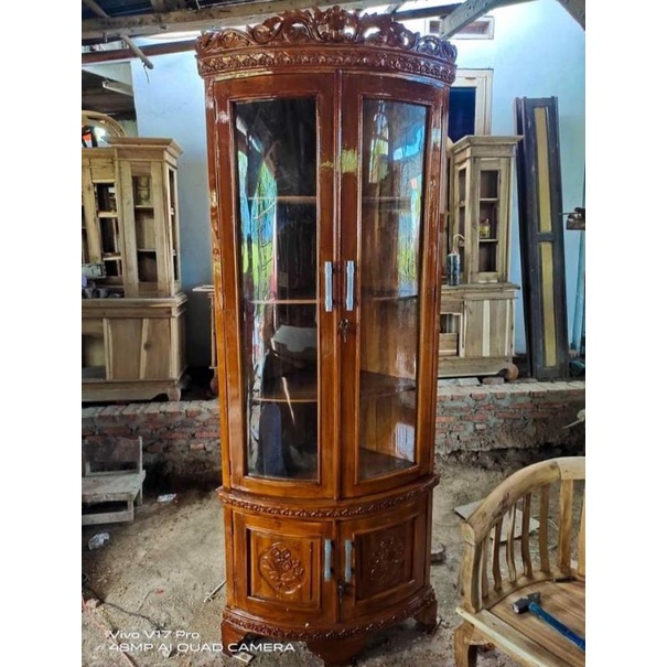 lemari sudut hias kayu jati jepara