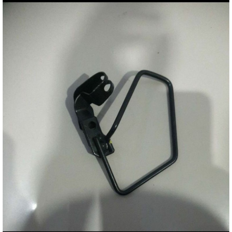 dudukan selang rem depan beat