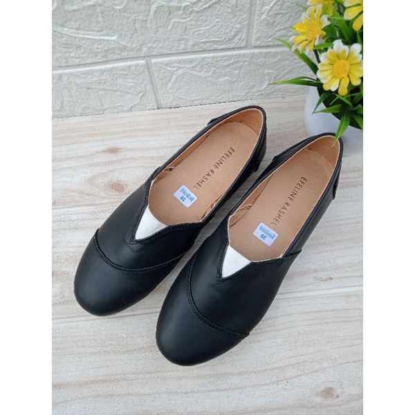 Sepatu wanita flat slip on