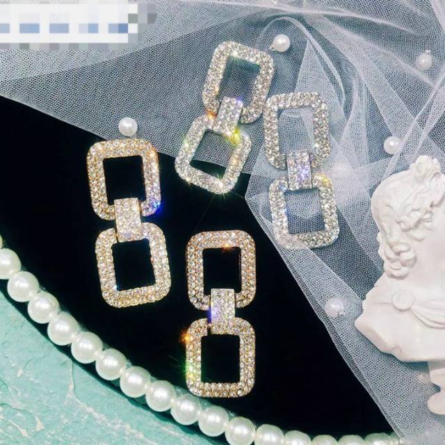 ✨ anting juntai model kotak rhinestone