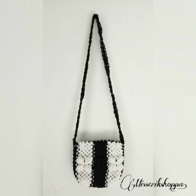 READY Tas selempang kecil rajut tali kur