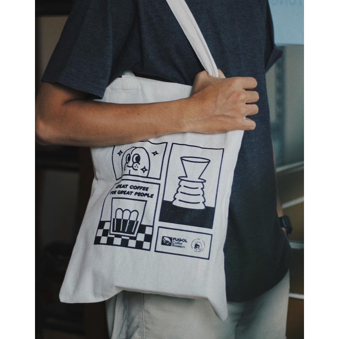

Tote Bag KAMOJANG SERIES - Eksplorasi Rasa Kopi Arabika Specialty DISKON