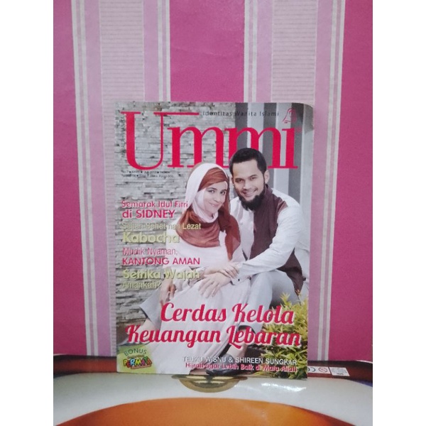MAJALAH WANITA UMMI - IDENTITAS WANITA ISLAMI NO.7 - JULI 2015