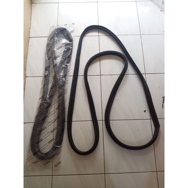 karet bagasi karet pintu bagasi belakang toyota daihatsu avanza xenia