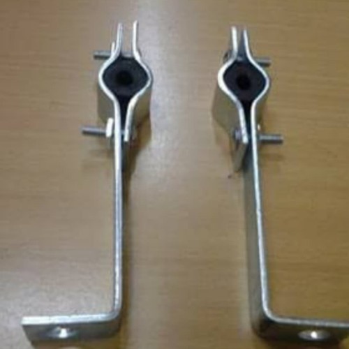 Klem L penjepit Cagak Kabel BC Grounding Penyangga Karet