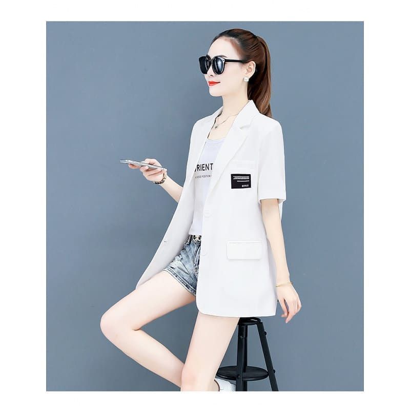 Blazer wanita putih model tulisan disaku katun Korea lengan pendek elegant