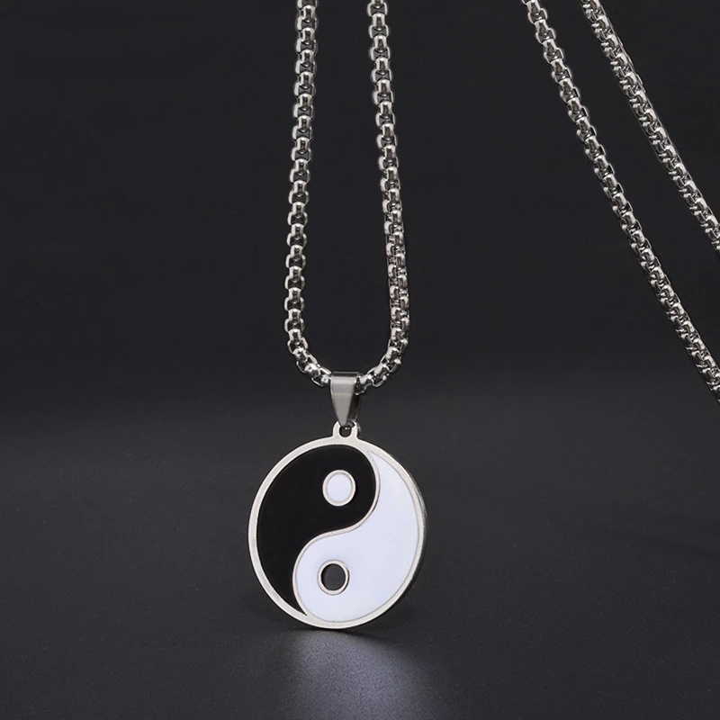 Kalung Liontin Yin Yang Tai Chi Bahan Stainless Steel Gaya China Untuk Pria Dan Wanita