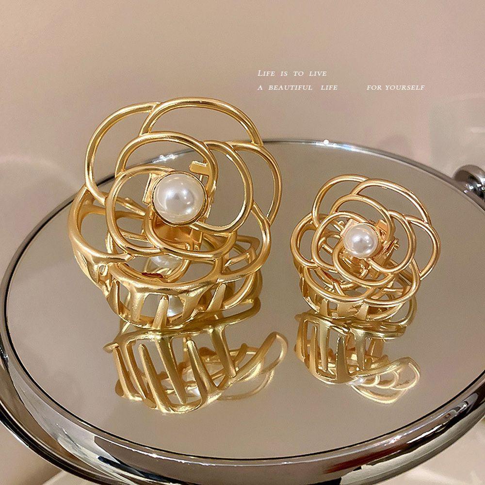 NEEDWAY Needway Camellia Hair Claw French Retro Metal Handmade Berlubang Keluar Bunga Jepit Gaya Korea Hiu Klip