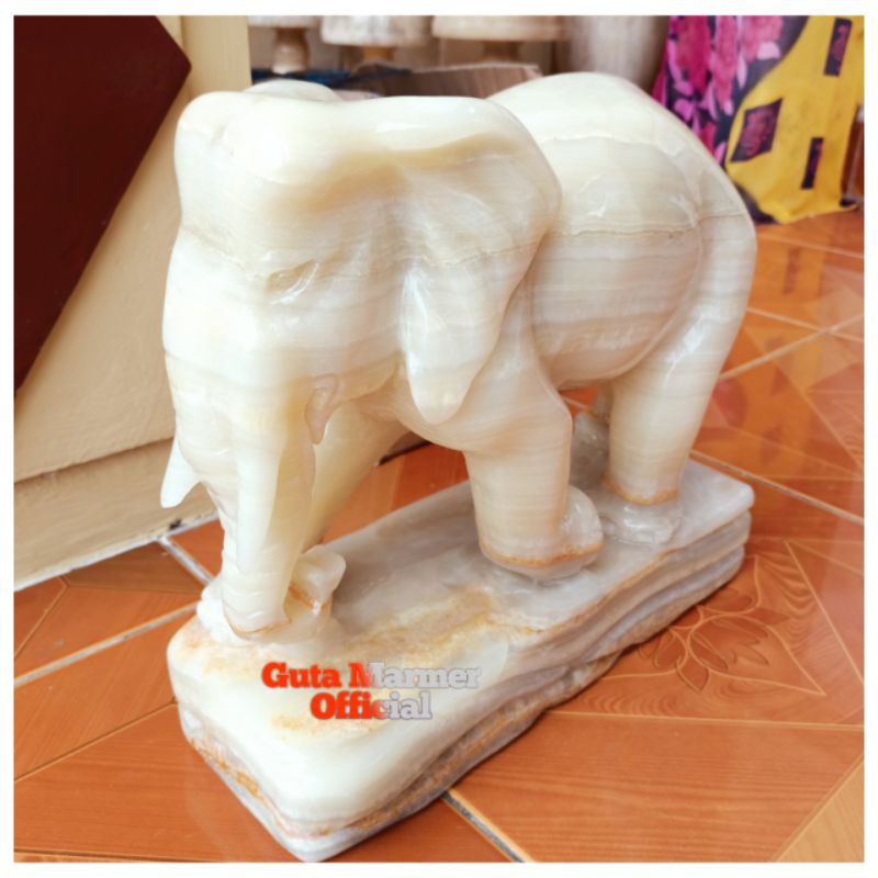 Patung Gajah Batu Onix Glosy Mengkilat Rapi