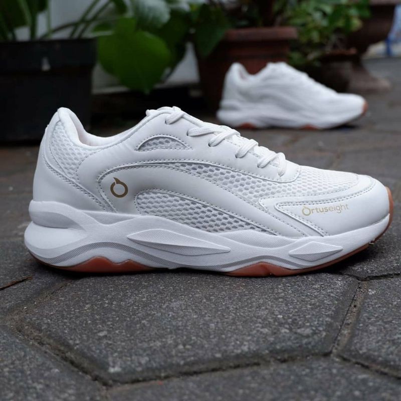 SEPATU RUNNING ORTU ABYSSUS WHITE GOLD