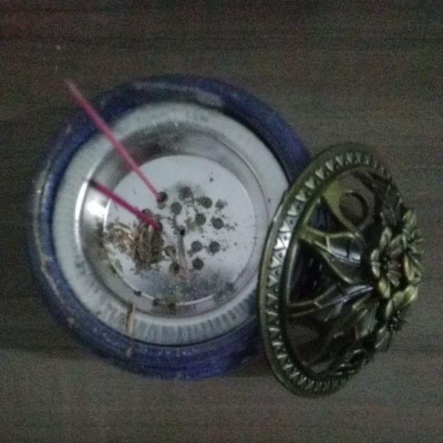 Tempat Bakaran Dupa Bukhur  Desain Ice Crack Kreatif Bahan Keramik