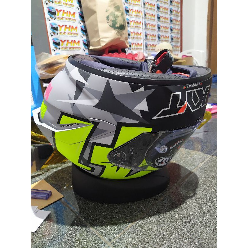 Stand Helm / Donat Helm / Tatakan Helm / Tempat Helm