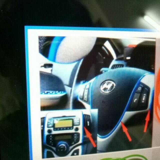 Lis dashboard mobil warna warni