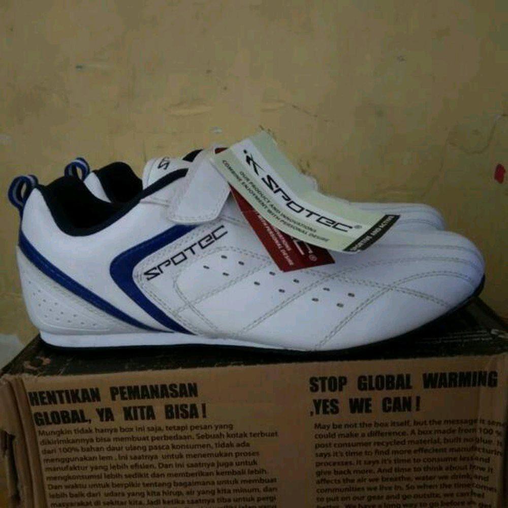 sepatu running spotec sepatu santai spotec termurah sepatu spotec volly sepatu spotec gym sepatu