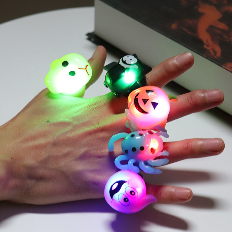 Zzz Mainan Cincin Lampu LED Motif Labu / Tengkorak Untuk Perlengkapan Pesta Halloween / Prom