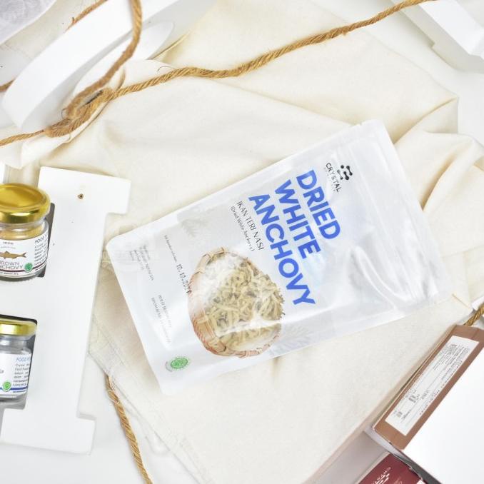 

Crystal Of The Sea Dried White Anchovy / Ikan Teri Nasi Kering 80 Gr