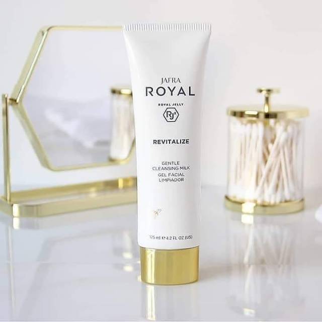 Jafra Royal Revitalize Gentle Cleansing Milk