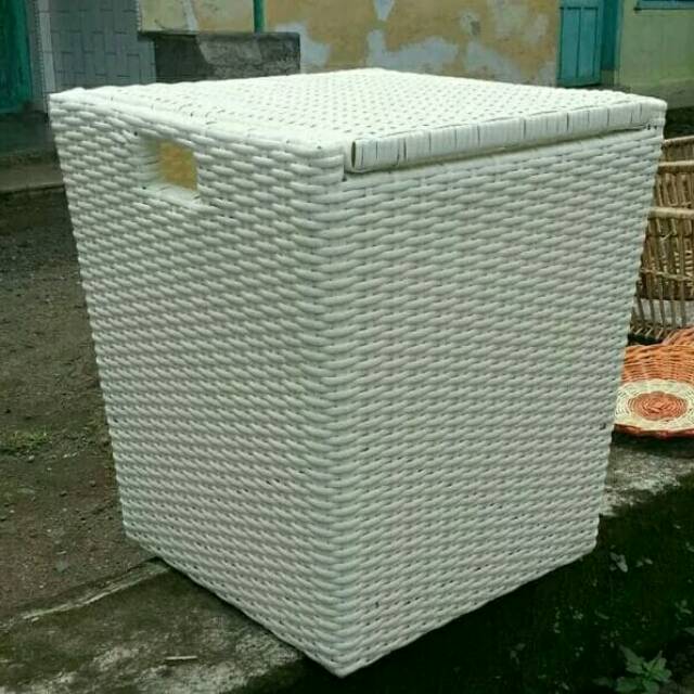 Keranjang Box Laundry Rotan Sintetis
