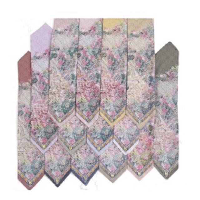 READY Buttonscarves the dream park disney frozen