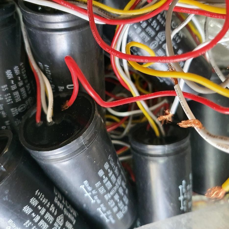 Import Ori% Kapasitor Mesin Cuci 2 Tabung ( untuk merk Sanyo, Aqua, Sanken, Sharp, Polytron, Panason