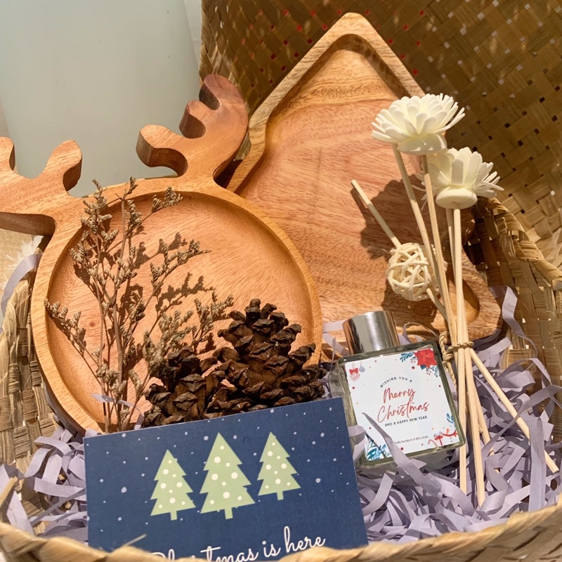 

HAMPERS NATAL BAMBOO BOX