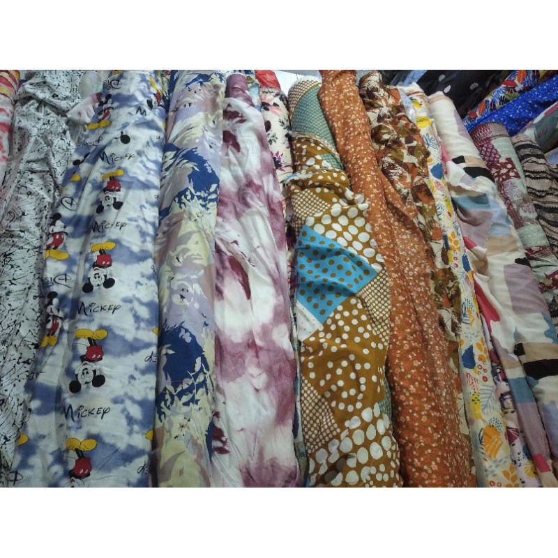 Bahan rayon motif abstrak meteran (per 0.5m)