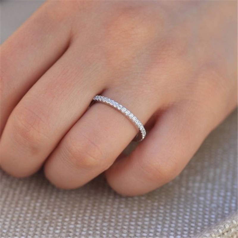 New simple and fashionable wild single row diamond ring