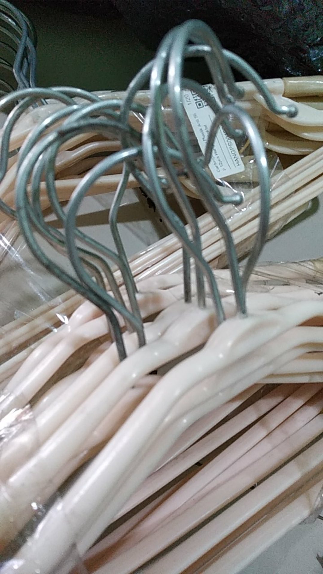 6 Pcs Hanger Plastik Anti Slip Hanger Gantungan Baju