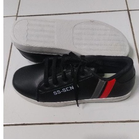 sepatu sneakers kets plat senji murah trendy
