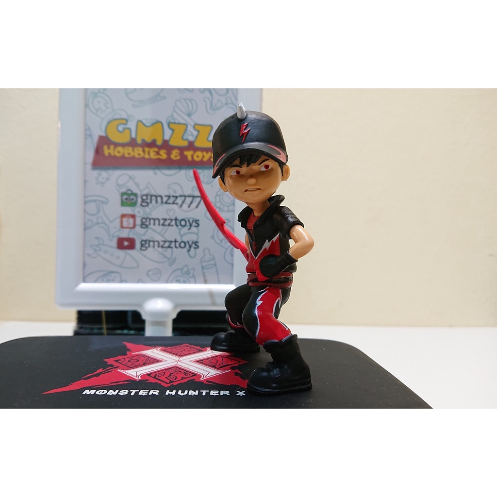 Action Figure Boboiboy Solar Halilintar