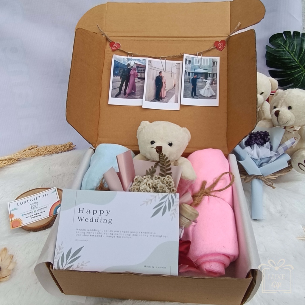 

HAMPERS KADO GIFT SOUVENIR WEDDING LARGE MURAH DAN HADIAH PERNIKAHAN LAINNYA