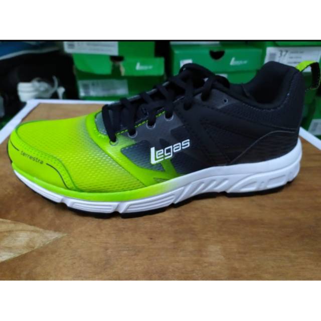 Sepatu Running Legas/Sepatu Running League Legas Series Terrestra X LA M/Sepatu Olahraga Pria