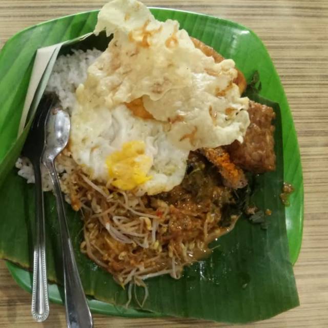 

Sego Pecel Nganjuk