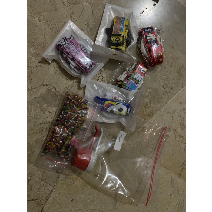 

Cantik Paket Lanyard, Waterbeads & Po Bangkok Berkualitas