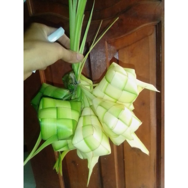 

Daun ketupat lebaran isi 10 pcs