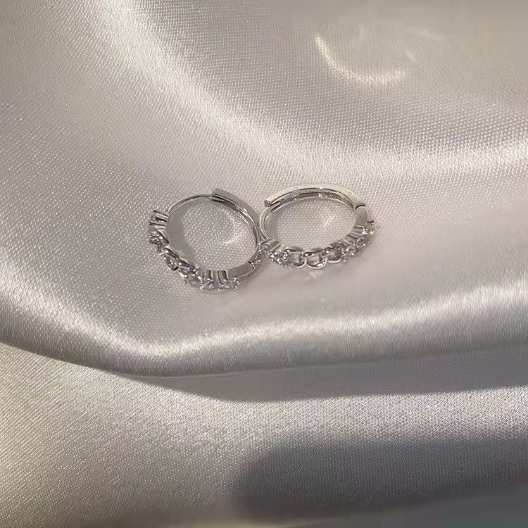 Anting Hoop Mini Aksen Berlian Untuk Wanita