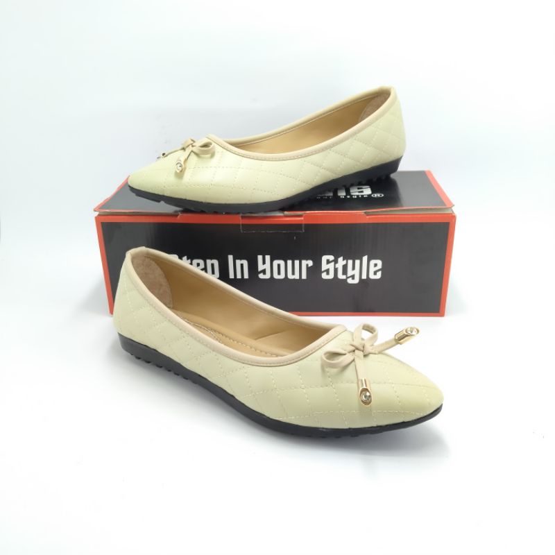 Sepatu Channel Wanita Flat Shoes Andis An47 Kulit Sintetis