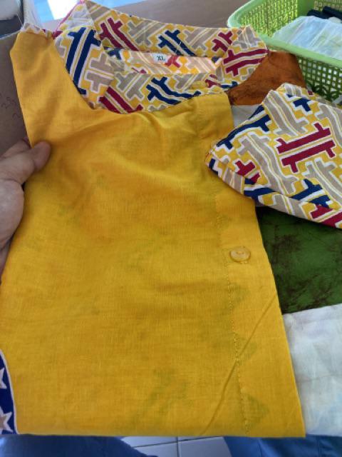 Karikatur Blouse Bu Tedjo Batik Solo