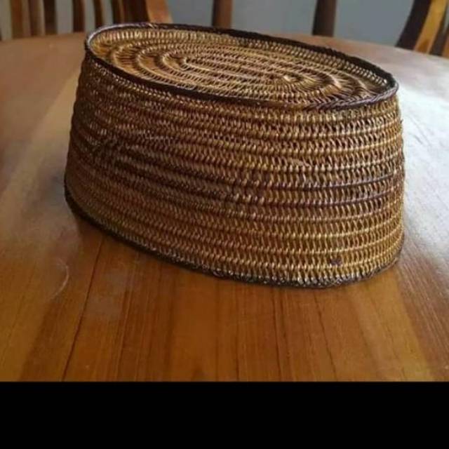 Peci rotan ala gusdur