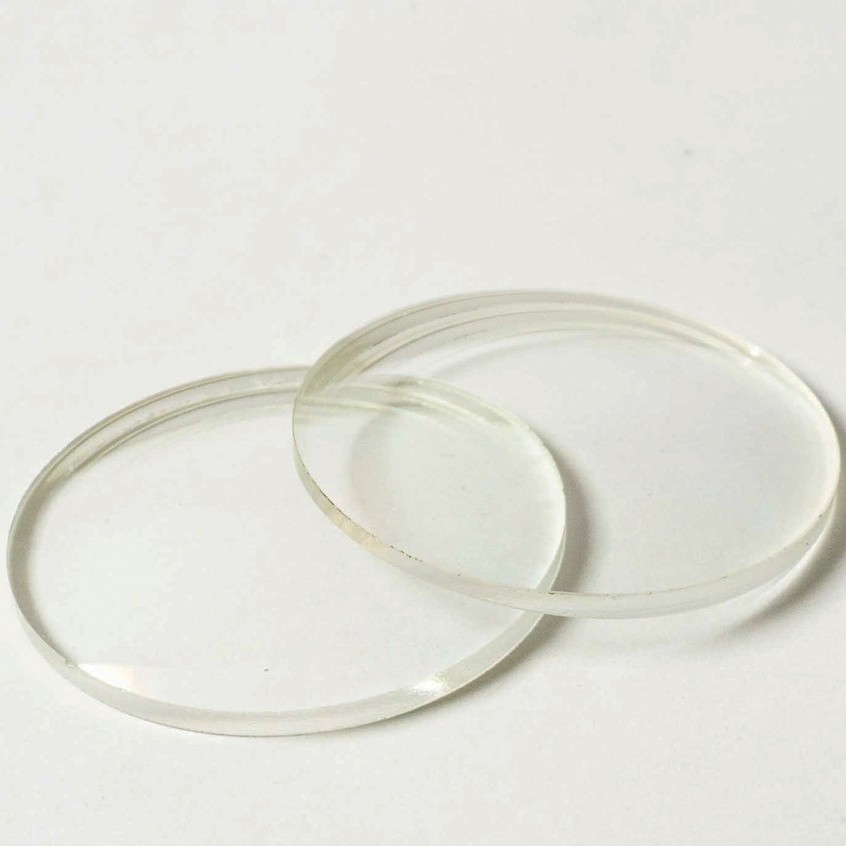 lensa plus essilor