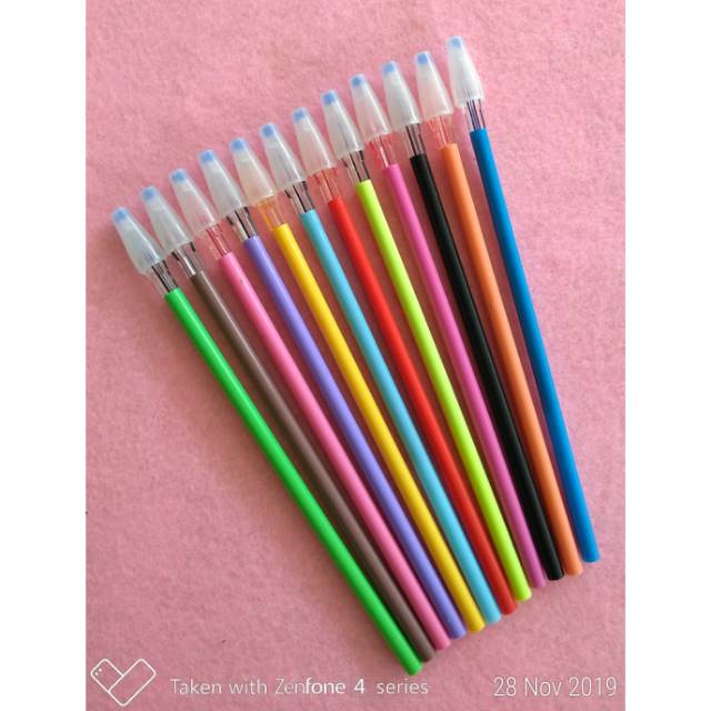 

Pulpen Gel Warna