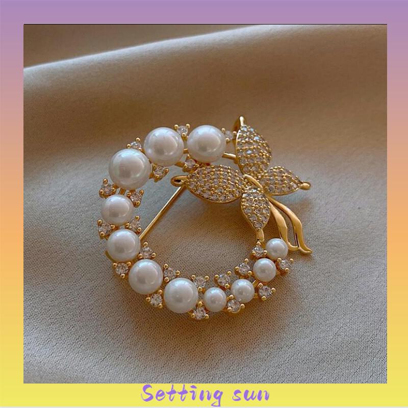 Candy Jewelry Fashion Korean Butterfly Brooches Gold Color Pearl Brooch Pins Rhinestone Breastpin for Women TN
