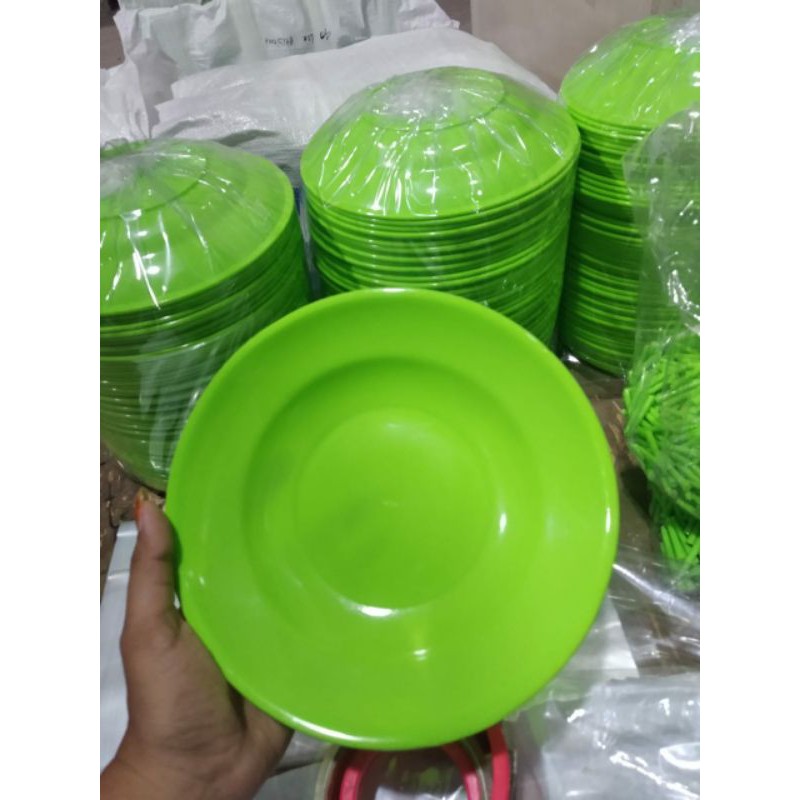 piring plastik 12 pcs ( 1 lusin )