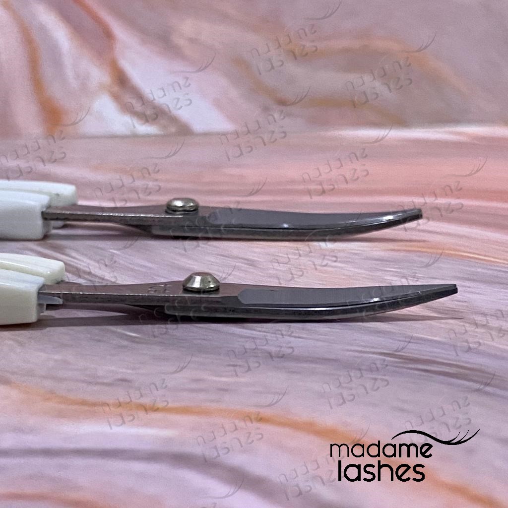 

SIS Gunting lengkung PUTIH 12cm & 10cm / Gunting bulu mata / Gunting scot /gunting tajam / gunting